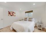 1364 Poplar St - Photo 15