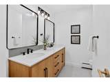 3723 Hudson St - Photo 15