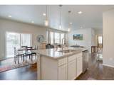6612 Ceylon St - Photo 8