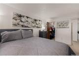 381 Ames St - Photo 14