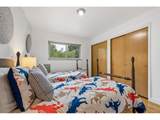 1860 Willow Ln - Photo 18