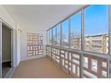 580 Clinton St - Photo 17