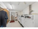 580 Clinton St - Photo 18