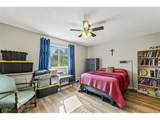 650 Clinton St - Photo 13