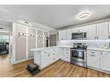 650 Clinton St - Photo 5