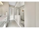 3303 Carabiner St - Photo 18