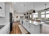 3303 Carabiner St - Photo 9