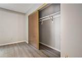 1074 Dearborn St - Photo 21