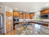 1630 Oakmont Dr - Photo 3
