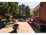 1045 Cody St - Photo 11