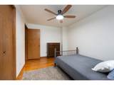 1045 Cody St - Photo 25
