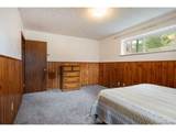 1045 Cody St - Photo 38