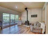 990 Hamilton Creek Rd - Photo 20