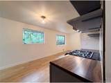 1950 Edgewood Dr - Photo 17