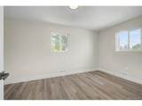 901 Raleigh St - Photo 16
