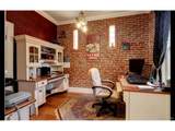 2429 Hooker St - Photo 8