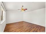 22893 Progress Ave - Photo 19