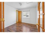 22893 Progress Ave - Photo 23