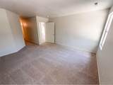 886 Sagebrush Dr - Photo 16