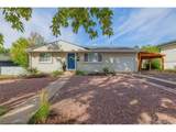 1102 Holmes Dr - Photo 25