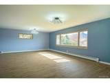 107 Radio Dr - Photo 9