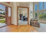1598 Ridgeview Dr - Photo 4
