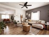 4005 52nd Ave - Photo 2