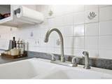 7806 Grandview Ave - Photo 11