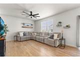 982 Cascade Falls St - Photo 18