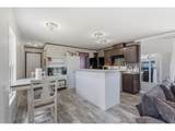 435 35th Ave - Photo 4