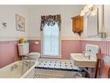 920 12th St - Photo 34