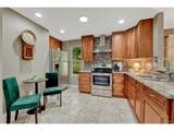 13715 Winchester Way - Photo 33