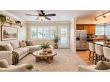 5582 Taft St - Photo 9