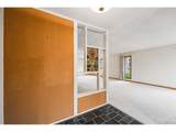 32 Douglas Dr - Photo 3