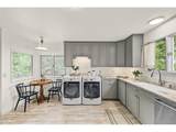 2555 Queen St - Photo 11