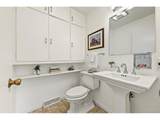 2555 Queen St - Photo 13