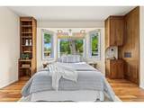 2555 Queen St - Photo 14