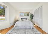 2555 Queen St - Photo 18