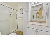 2555 Queen St - Photo 21