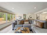 2555 Queen St - Photo 24