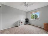 360 Maplewood Dr - Photo 17
