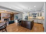 1085 Vine St - Photo 15