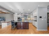 1085 Vine St - Photo 16