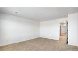 323 Bersshine St - Photo 18