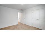 323 Bersshine St - Photo 22