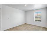 323 Bersshine St - Photo 23