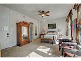 204 F St - Photo 17