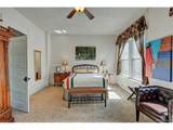 204 F St - Photo 3
