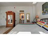 204 F St - Photo 6