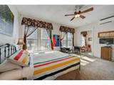 204 F St - Photo 8
